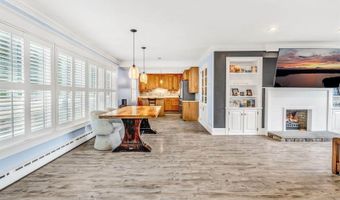 123 Mount Hope Ave, Bangor, ME 04401