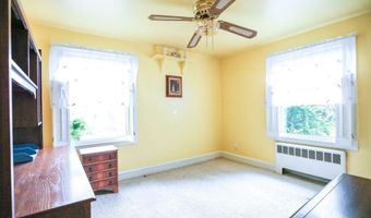 29 Dean Ave, Johnston, RI 02919