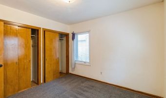 1714 Clark Ave, Ames, IA 50010