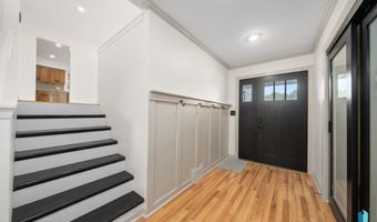 1513 E Sylvan Cir, Brandon, SD 57005