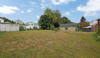 30 HENDRICKSON Ave B, Bellmawr, NJ 08031