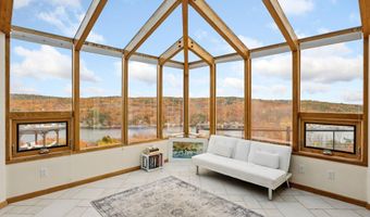 141 Lakewood Dr, Alton, NH 03810