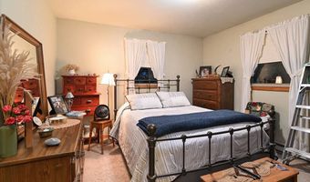 226 Chalk Buttes Rd, Douglas, WY 82633