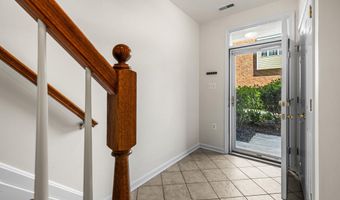 129 HEARTH Ct, Baltimore, MD 21212