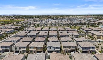 1092 E NEWLAND Dr, Chandler, AZ 85286