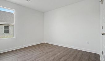 512 S Cherry St, Beebe, AR 72012
