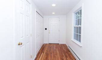 150 Chestnut St, Branford, CT 06405