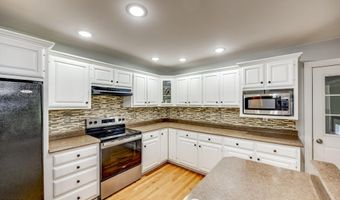 1124 Foxfire Rd, Bardstown, KY 40004