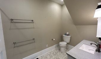 144 W 6th St, Ainsworth, NE 69210
