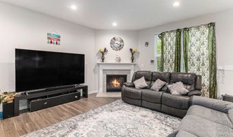 2853 Dillon Dr, Ann Arbor, MI 48105