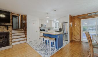48 W BOLTON Ave, Absecon, NJ 08201