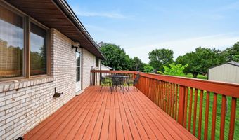 601 Pleasant View Dr, Aurora, IN 47001