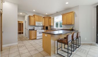4717 N TANGLEWOOD Dr, Appleton, WI 54913