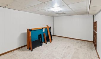 7 Hickerson Pl, Alton, IL 62002