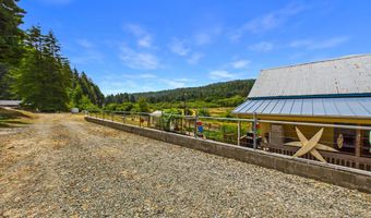 10730 W End Rd, Arcata, CA 95521