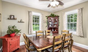 10 N Beech Tree Rd, Brookfield, CT 06804