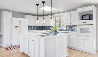 22 JH Dwyer Dr, Middletown, RI 02842