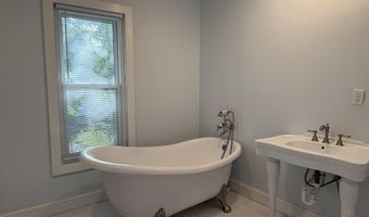 409 E Porter St, Albion, MI 49224