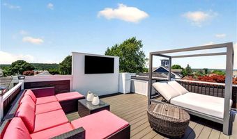 318 Farmington Ave, Cranston, RI 02920