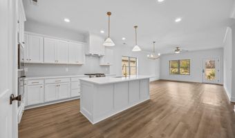 21774 Hemlock Dr, Athens, AL 35613