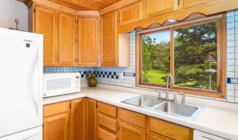 5084 Woodland Ave, Bagley, MN 55803