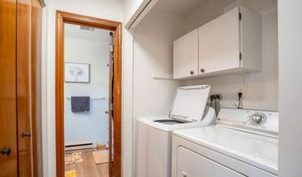 565 Clark Ave APT 17, Bristol, CT 06010