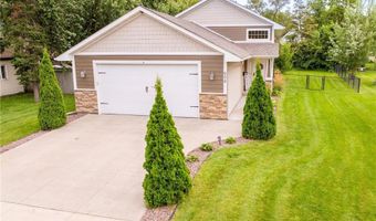 608 School St, Anoka, MN 55303