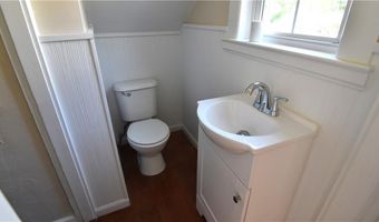 144 Woonsocket Hill Road Rd, North Smithfield, RI 02896