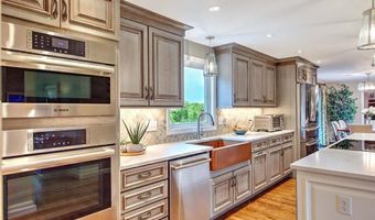 96 Windsong Rd, Cumberland, RI 02864