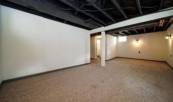 8076 Winona Ave, Allen Park, MI 48101