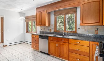1251 Stony Ln, North Kingstown, RI 02852