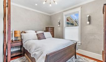 767 Oak St, Ashland, OR 97520