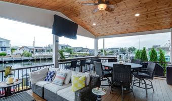 61 Yardarm Ct, Bayville, NJ 08721