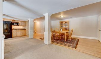 94 Beacon Hill Dr, Mansfield, CT 06268
