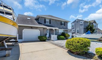 212 Cypress Dr, Bayville, NJ 08721