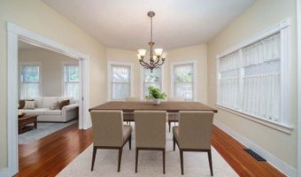 40 Vine St, East Greenwich, RI 02818