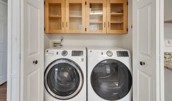 4935 Tanners Spring Dr, Alpharetta, GA 30022