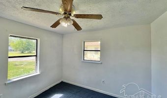 208 Lee St, Atmore, AL 36502