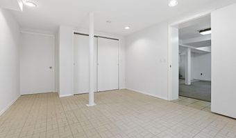 5109 WORTHINGTON Dr, Bethesda, MD 20816