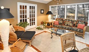 105 S Merrivale Ave, Beverly Shores, IN 46301