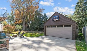 1613 N DIVISION St, Appleton, WI 54911