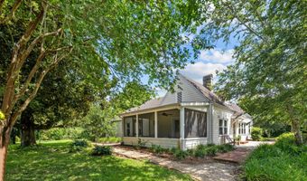 145 Bay Ave, Apalachicola, FL 32320