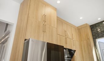1712 Schiller St, Alameda, CA 94501