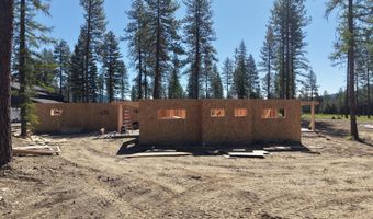 102 Wallace Ln, Blanchard, ID 83804