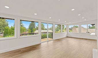 15800 SE WALLACE Rd, Milwaukie, OR 97267
