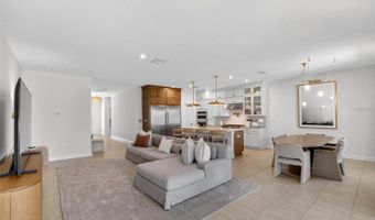 6196 HIDDEN BRANCH Dr, Apollo Beach, FL 33572