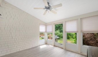 10 Heather Ln, Hopkinton, RI 02832