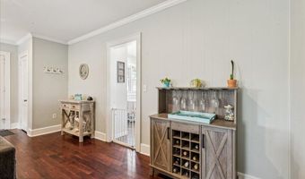 77 Drift Rd, Belford, NJ 07718