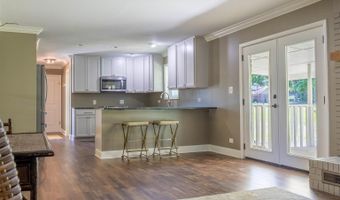 22 Shady Ln, Albertville, AL 35950