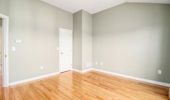 702 Sienna Dr 702, Danbury, CT 06810